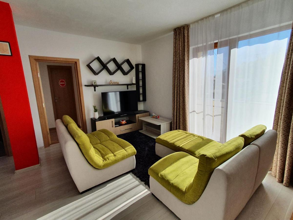 Apartament La Casa In Curte Comuna Apartman Feketehalom Kültér fotó